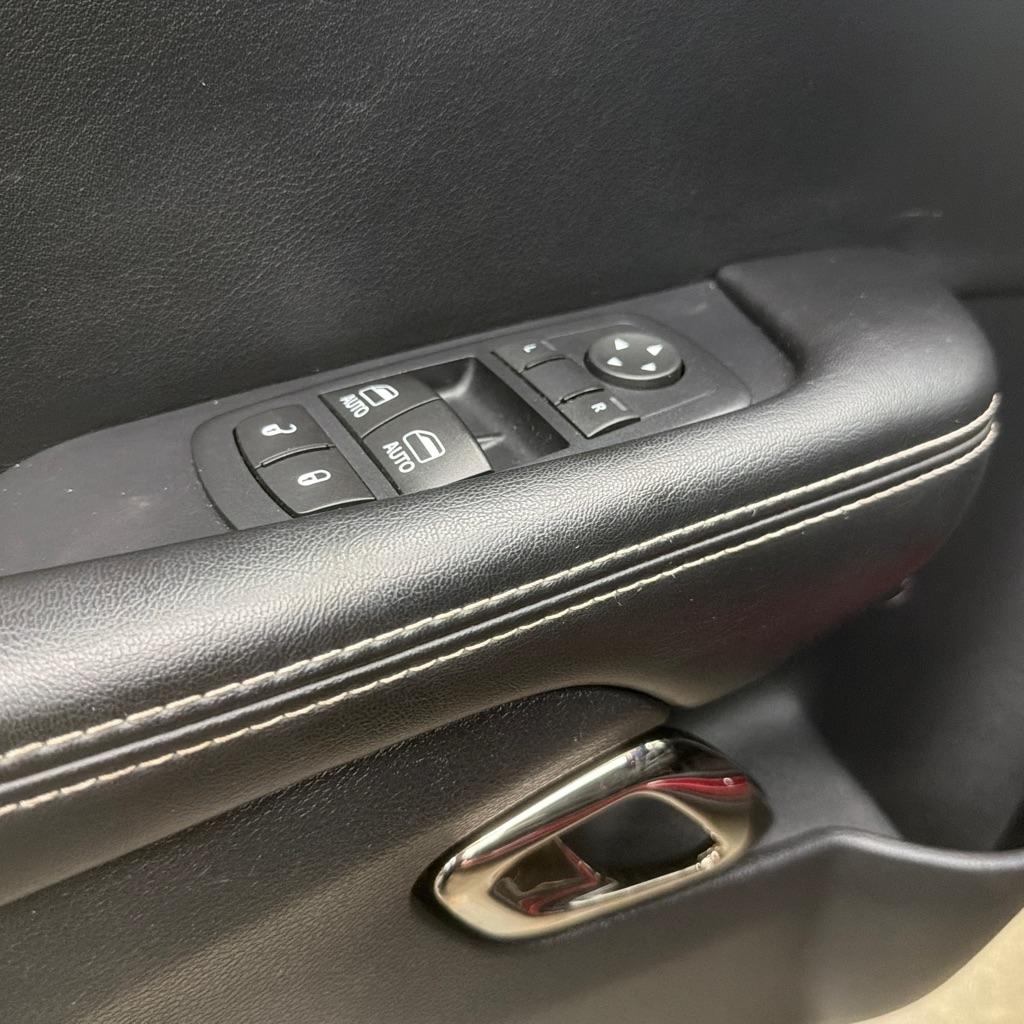 Dodge Challenger SRT Hellcat Coupe 2017