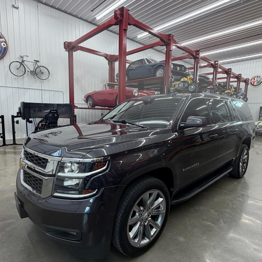 Chevrolet Suburban 4WD 4dr 1500 LT 2018