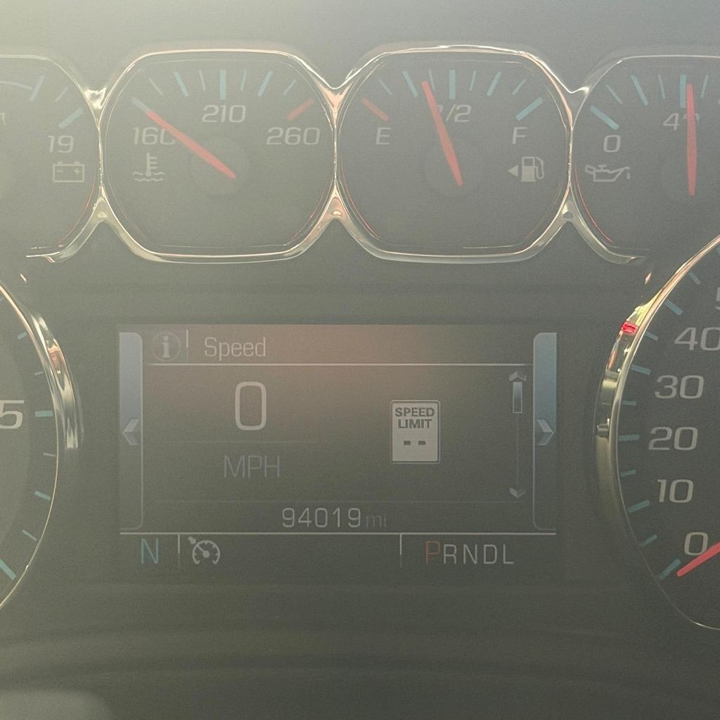 Chevrolet Suburban 4WD 4dr 1500 LT 2018