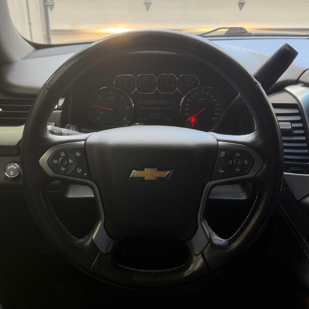 Chevrolet Suburban 4WD 4dr 1500 LT 2018