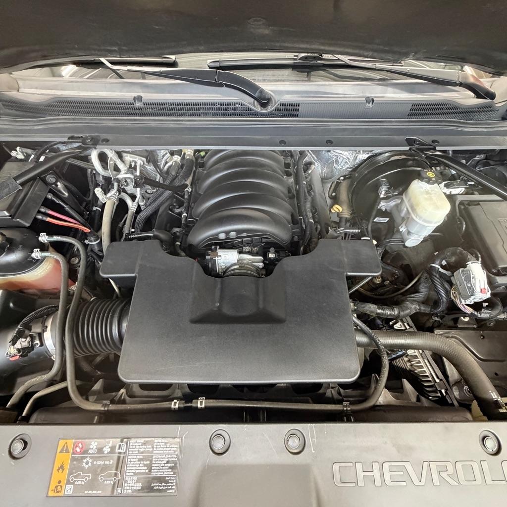 Chevrolet Suburban 4WD 4dr 1500 LT 2018