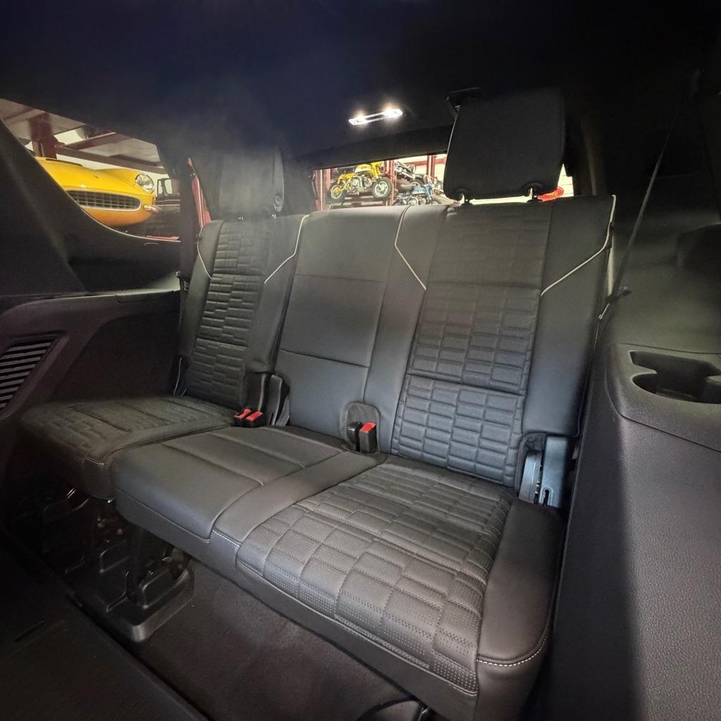 Cadillac Escalade 4WD 4dr Sport Platinum 2025