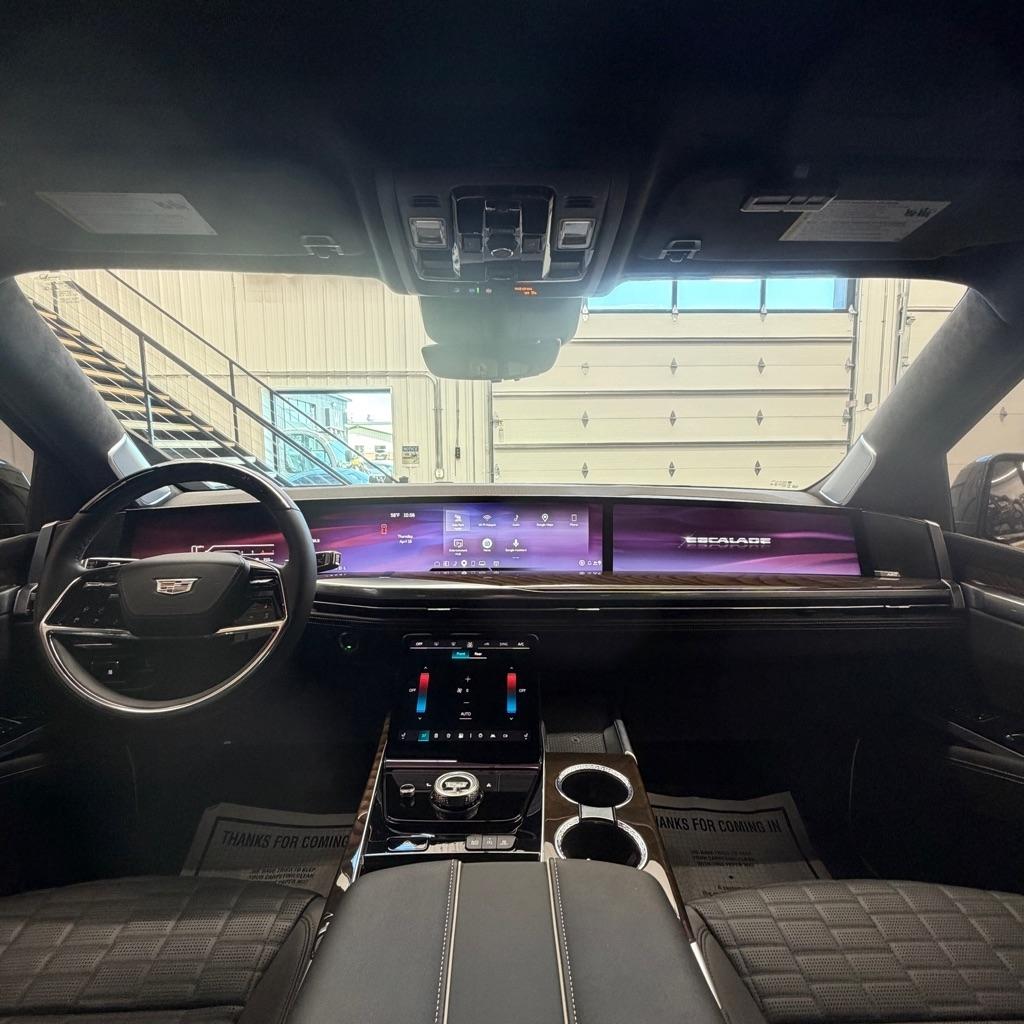 Cadillac Escalade 4WD 4dr Sport Platinum 2025