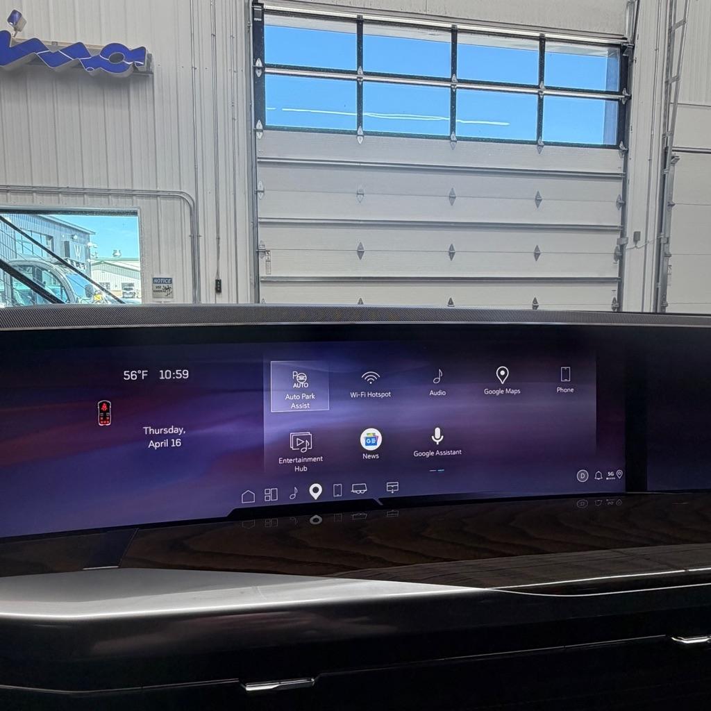 Cadillac Escalade 4WD 4dr Sport Platinum 2025