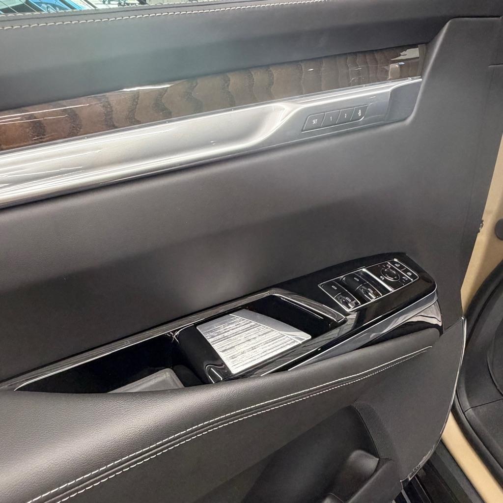 Cadillac Escalade 4WD 4dr Sport Platinum 2025