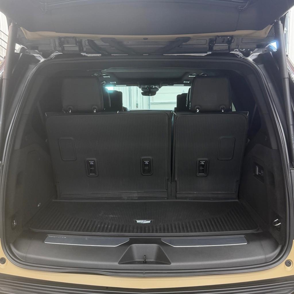 Cadillac Escalade 4WD 4dr Sport Platinum 2025