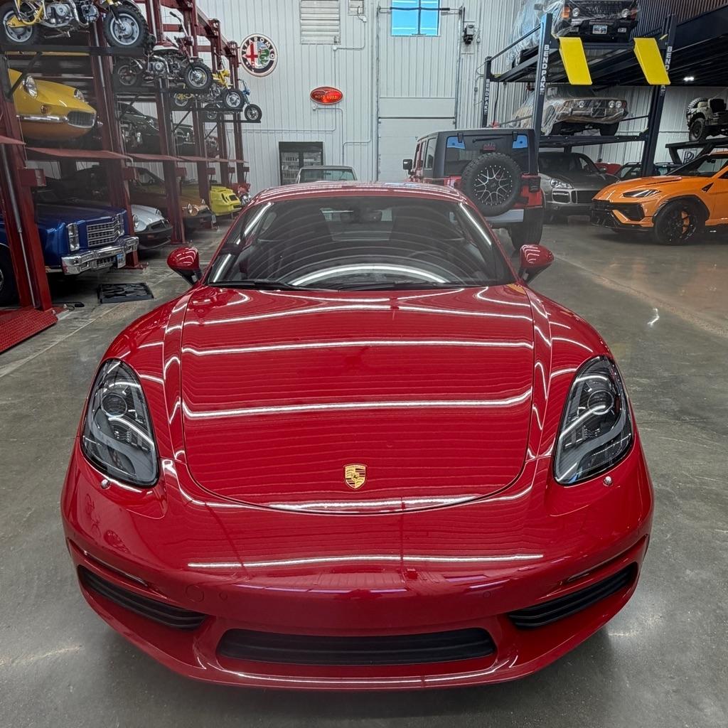 Porsche 718 Cayman Coupe 2021