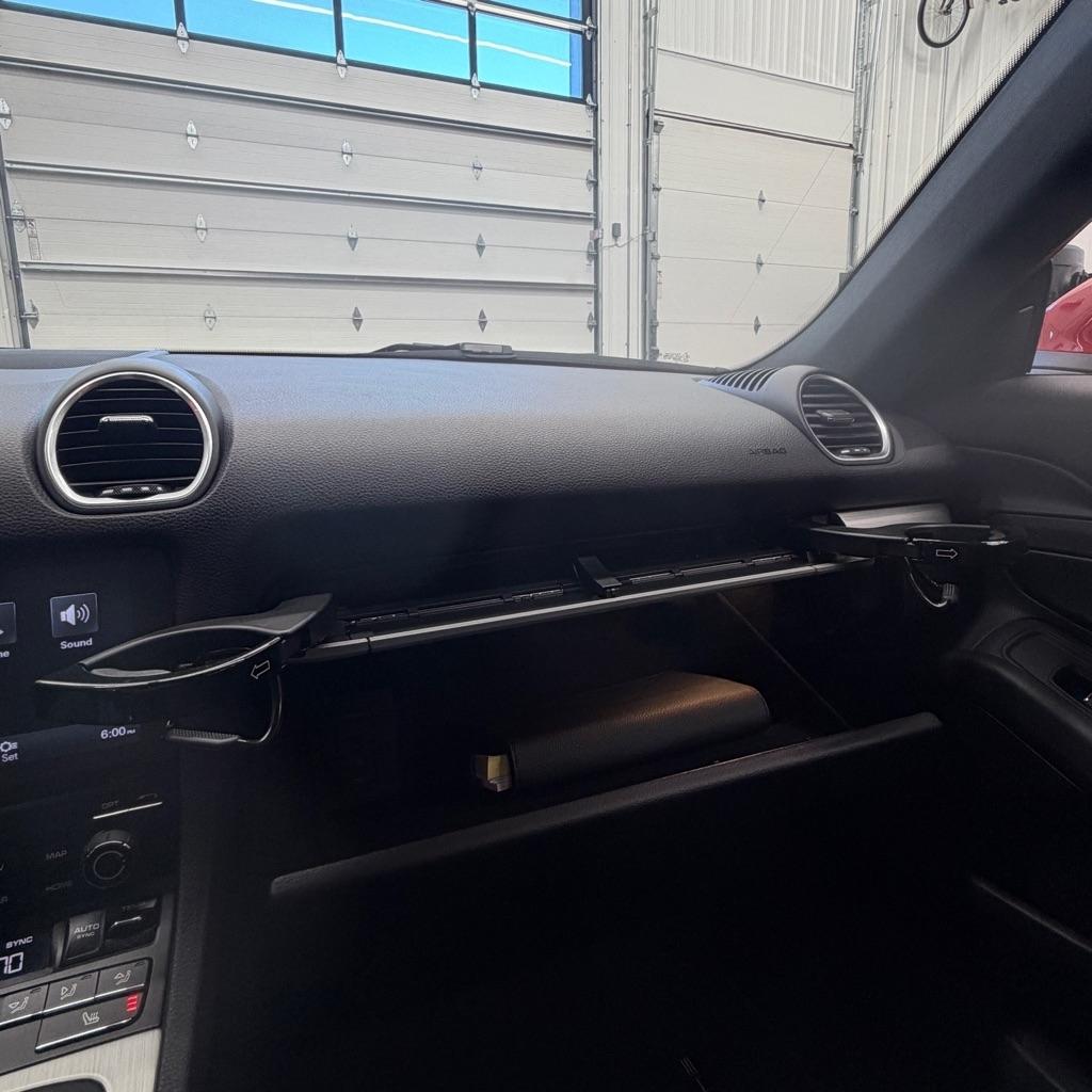 Porsche 718 Cayman Coupe 2021