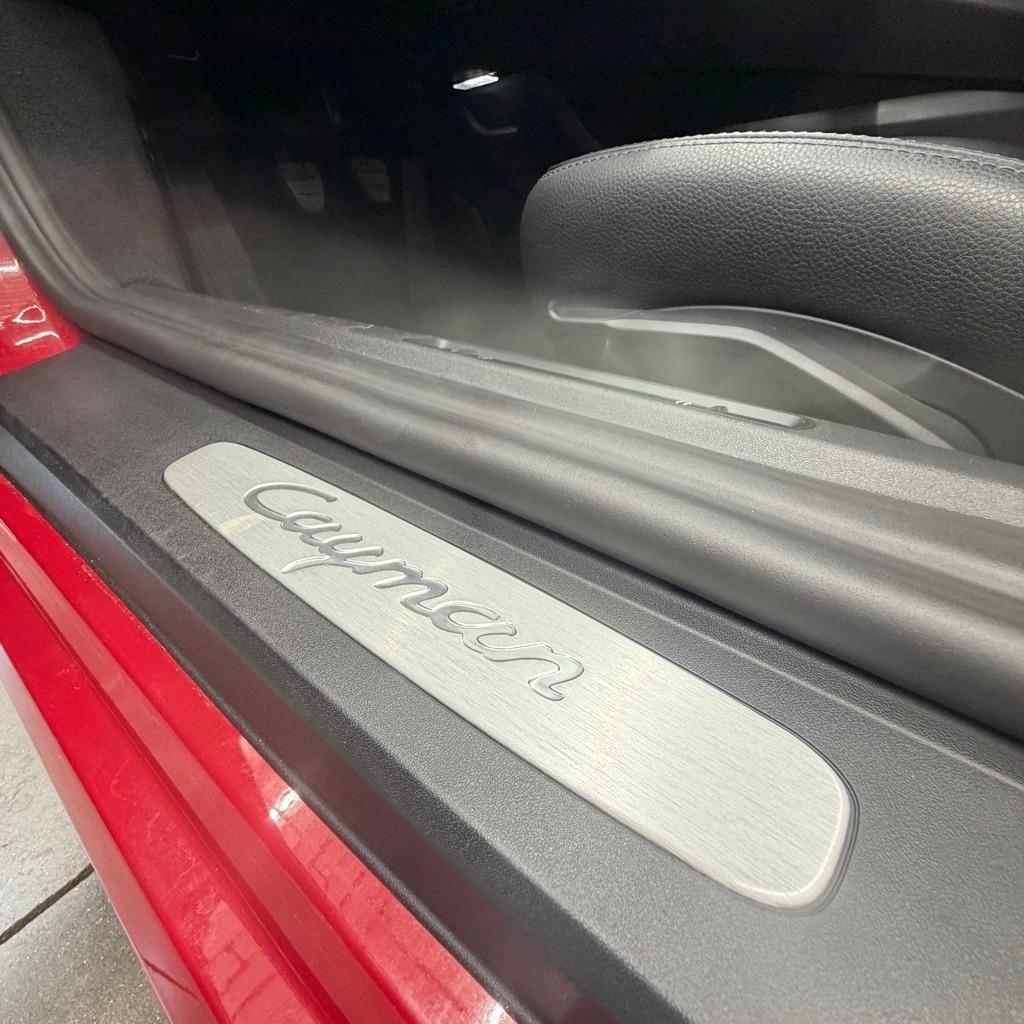 Porsche 718 Cayman Coupe 2021