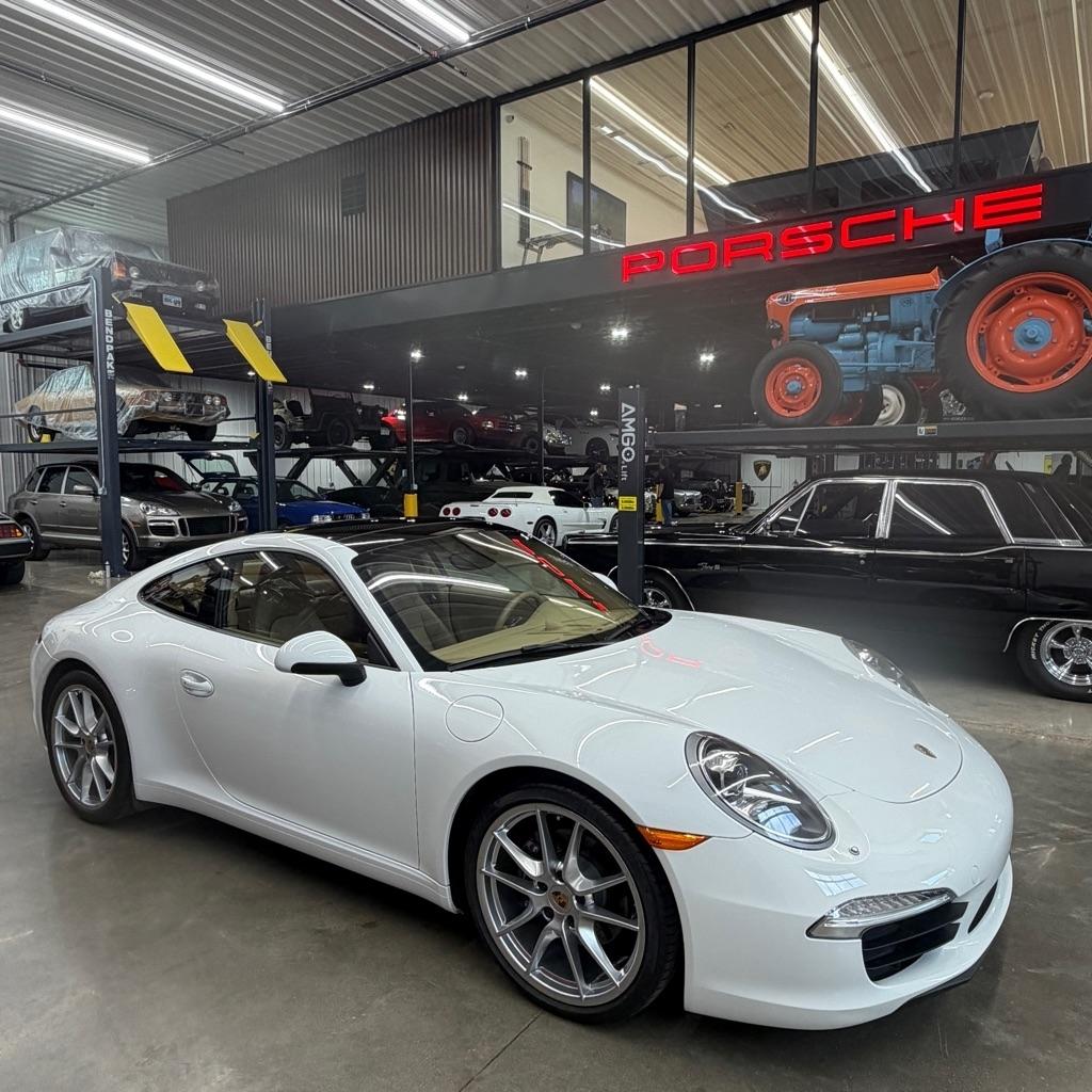 2014 Porsche 911 2dr Cpe Carrera