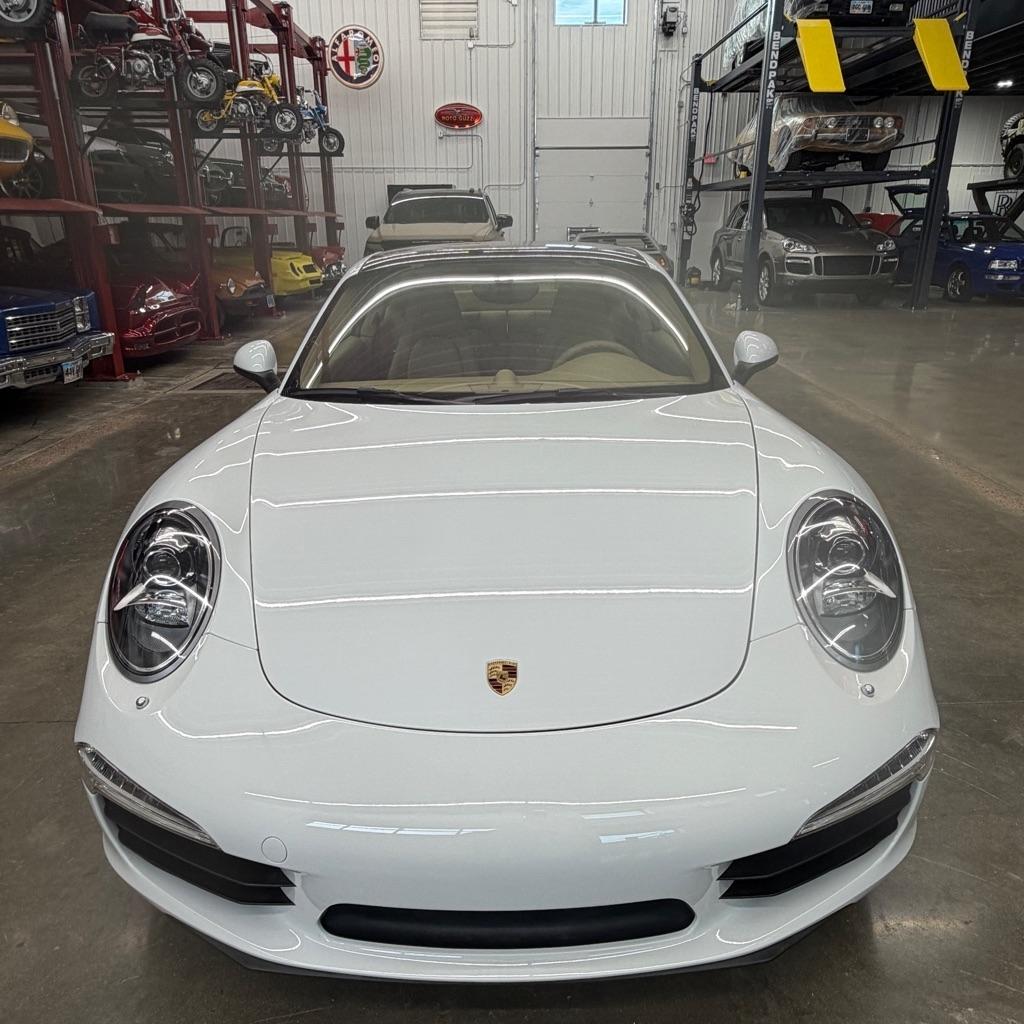 Porsche 911 2dr Cpe Carrera 2014