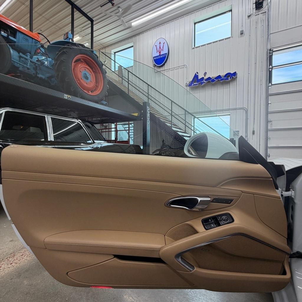 Porsche 911 2dr Cpe Carrera 2014