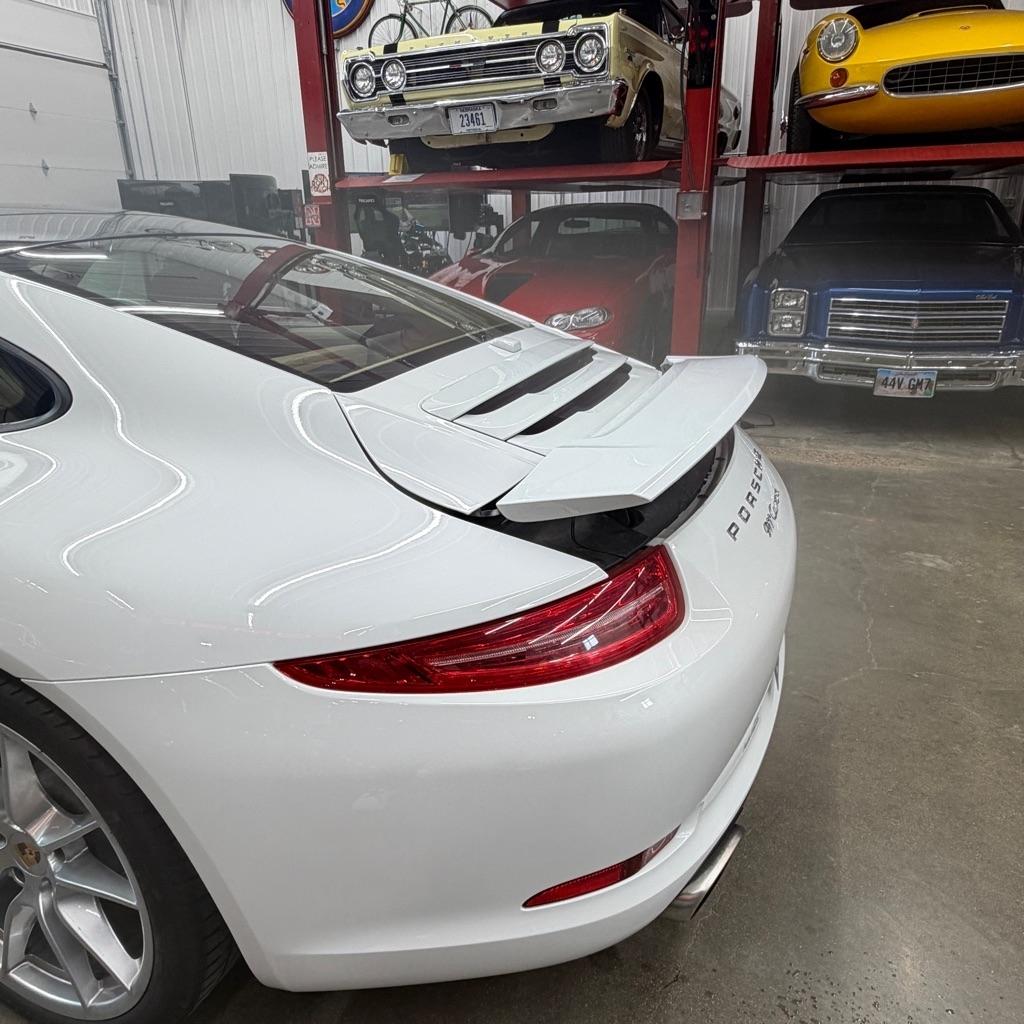 Porsche 911 2dr Cpe Carrera 2014