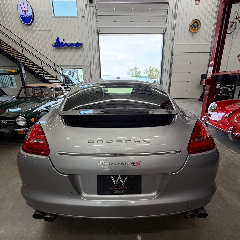 Porsche Panamera 4dr HB 4S 2010