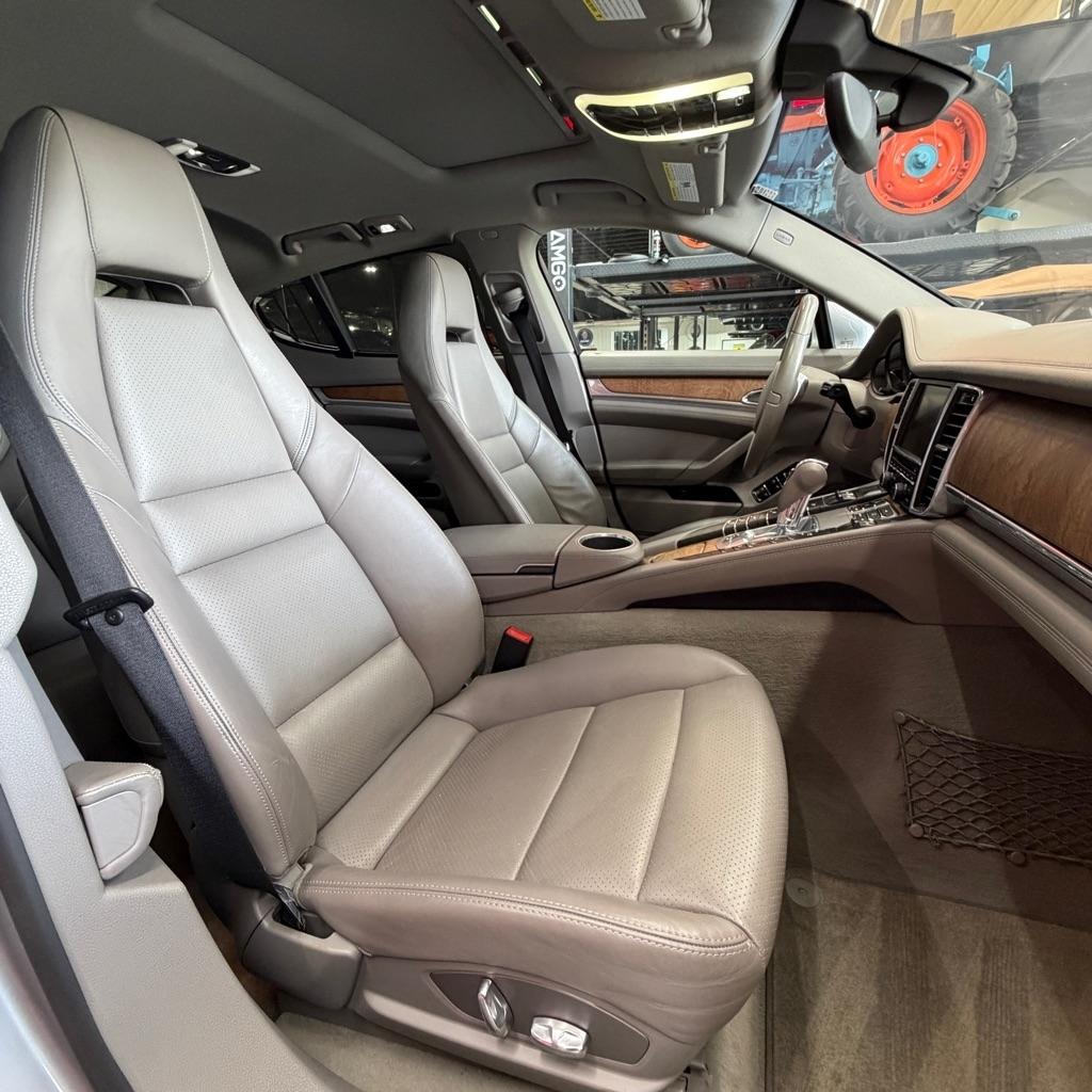 Porsche Panamera 4dr HB 4S 2010