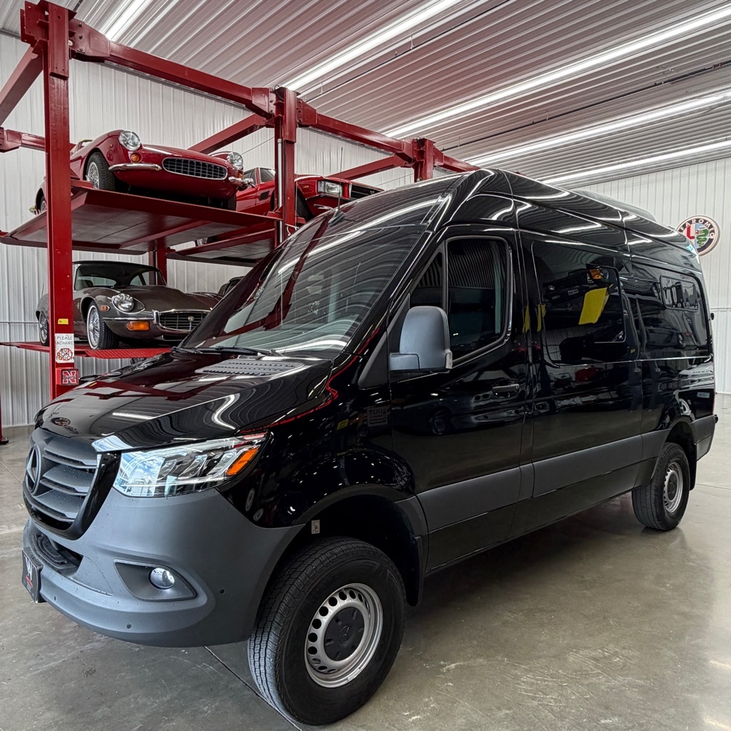 2023 Mercedes-Benz Sprinter 2500 144 WB 4x4's photo