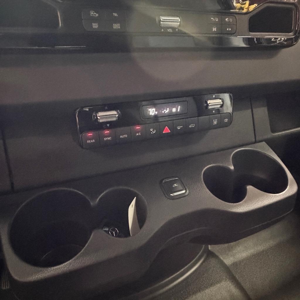 Mercedes-Benz Sprinter Cargo Van  2023