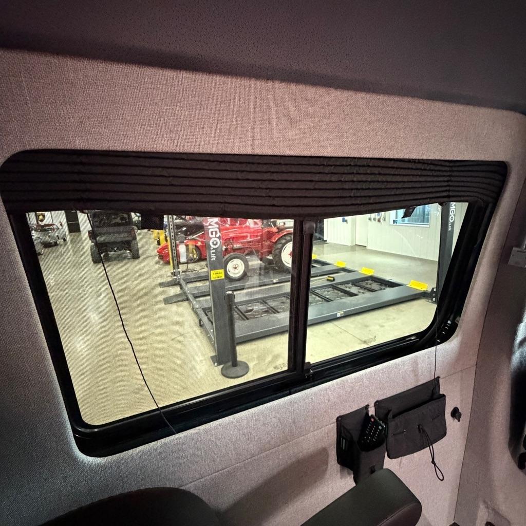 Mercedes-Benz Sprinter Cargo Van  2023