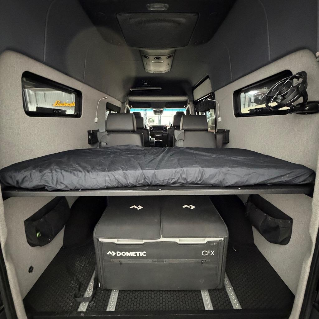 Mercedes-Benz Sprinter Cargo Van  2023