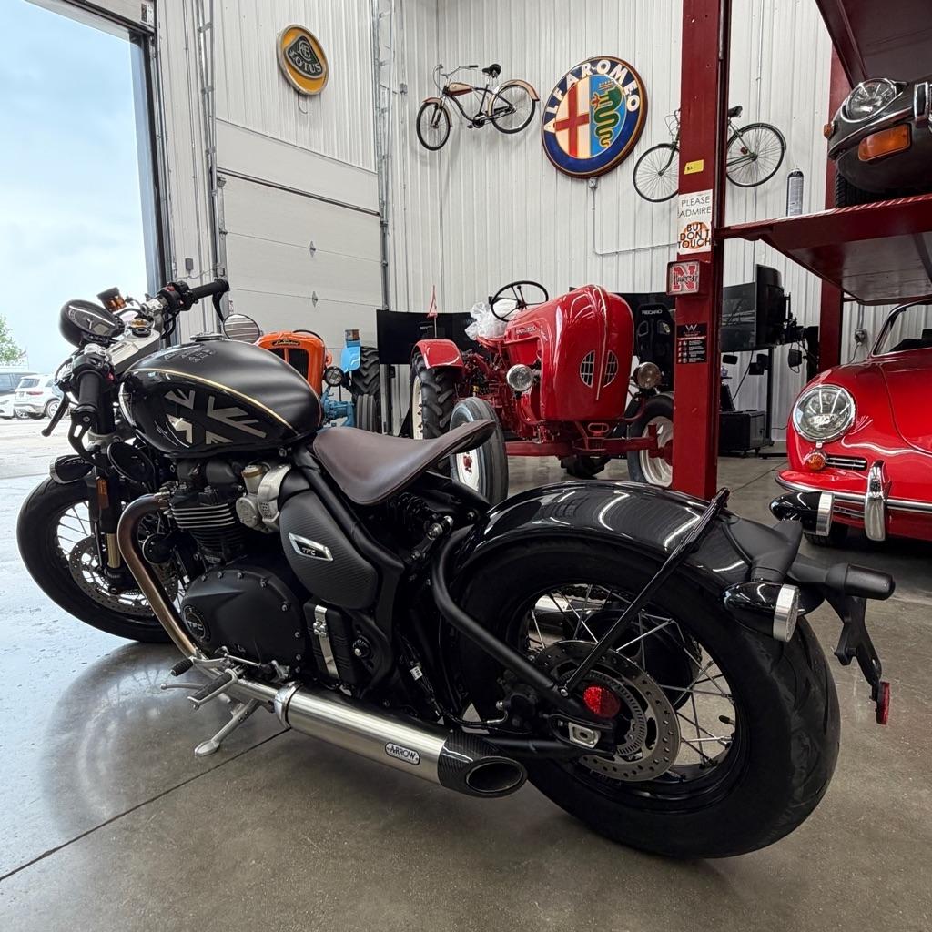 Triumph Bonneville  2020
