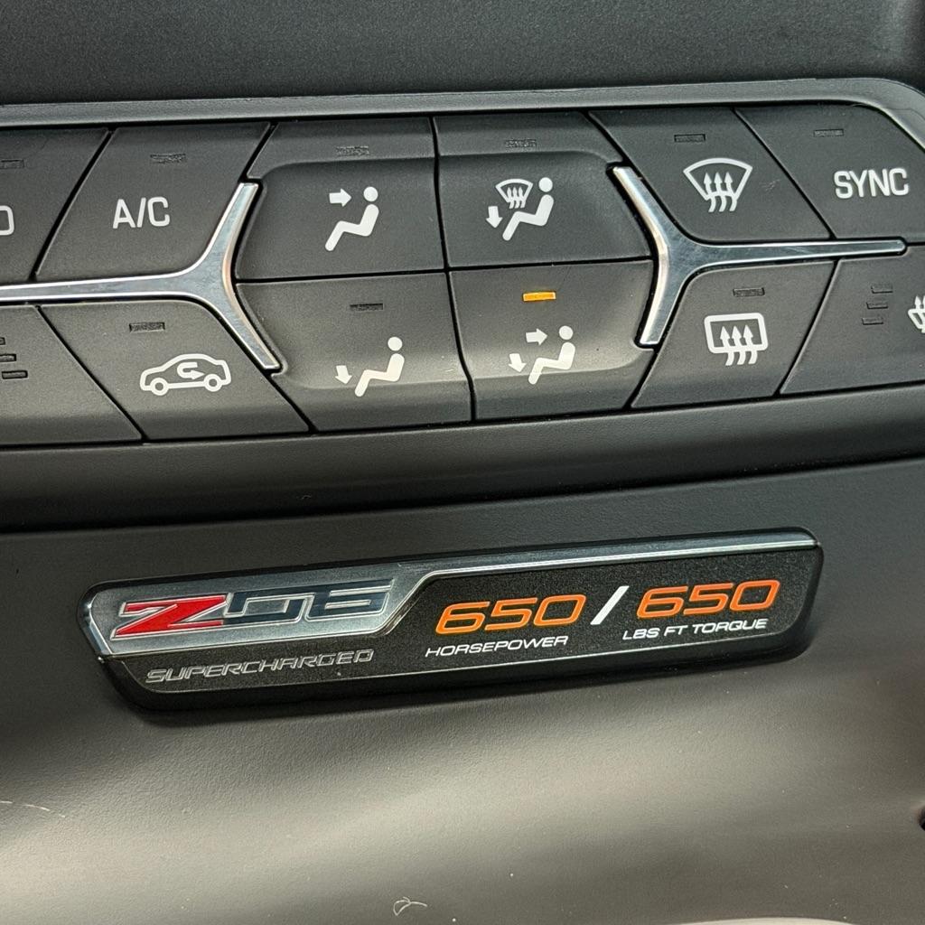 Chevrolet Corvette 2dr Z06 Cpe w/2LZ 2015