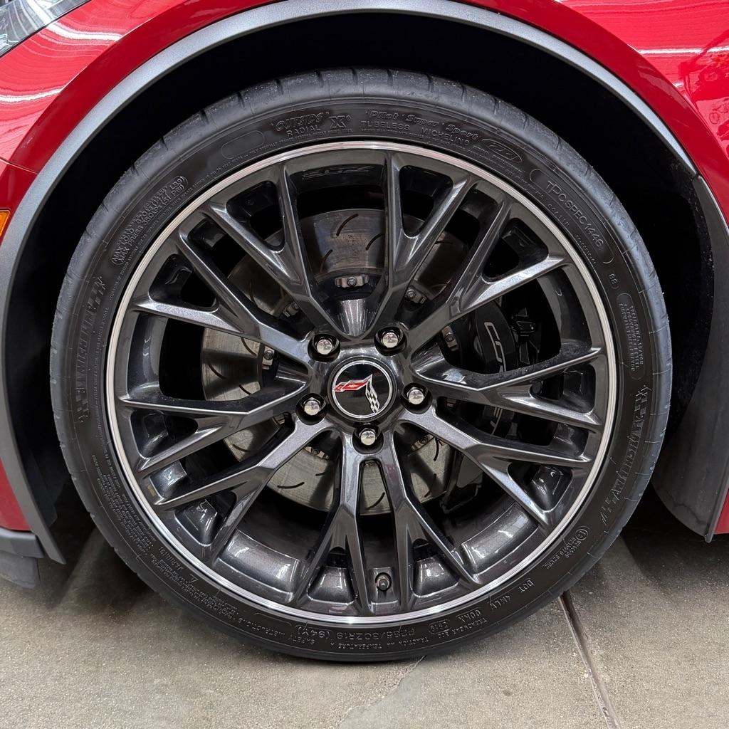Chevrolet Corvette 2dr Z06 Cpe w/2LZ 2015