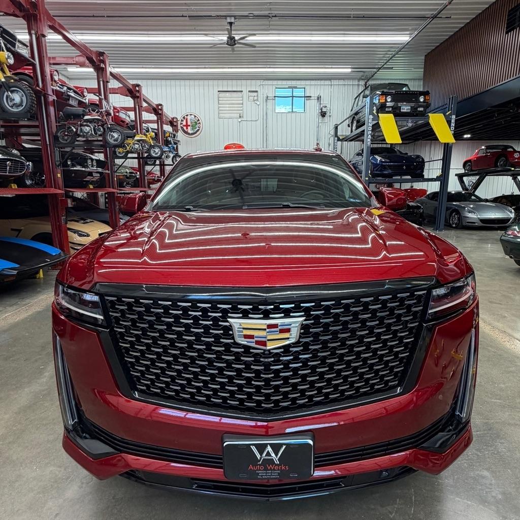 Cadillac Escalade ESV 4WD 4dr Premium Luxury 2021