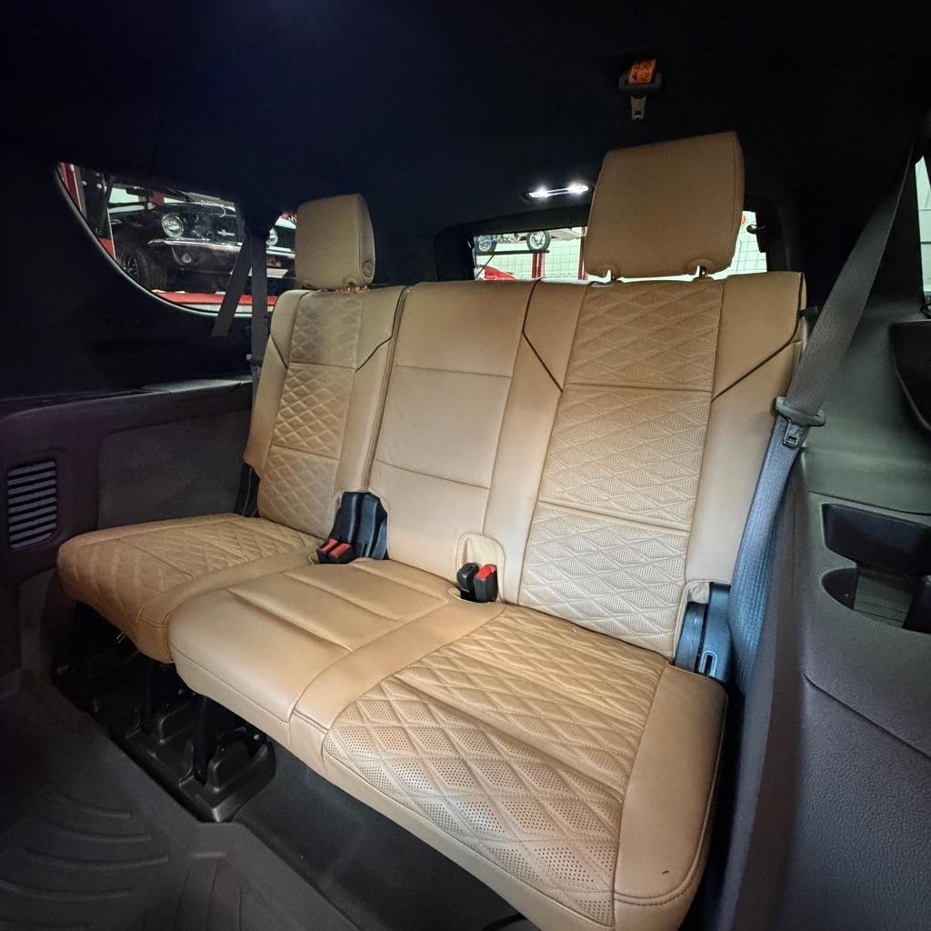 Cadillac Escalade ESV 4WD 4dr Premium Luxury 2021