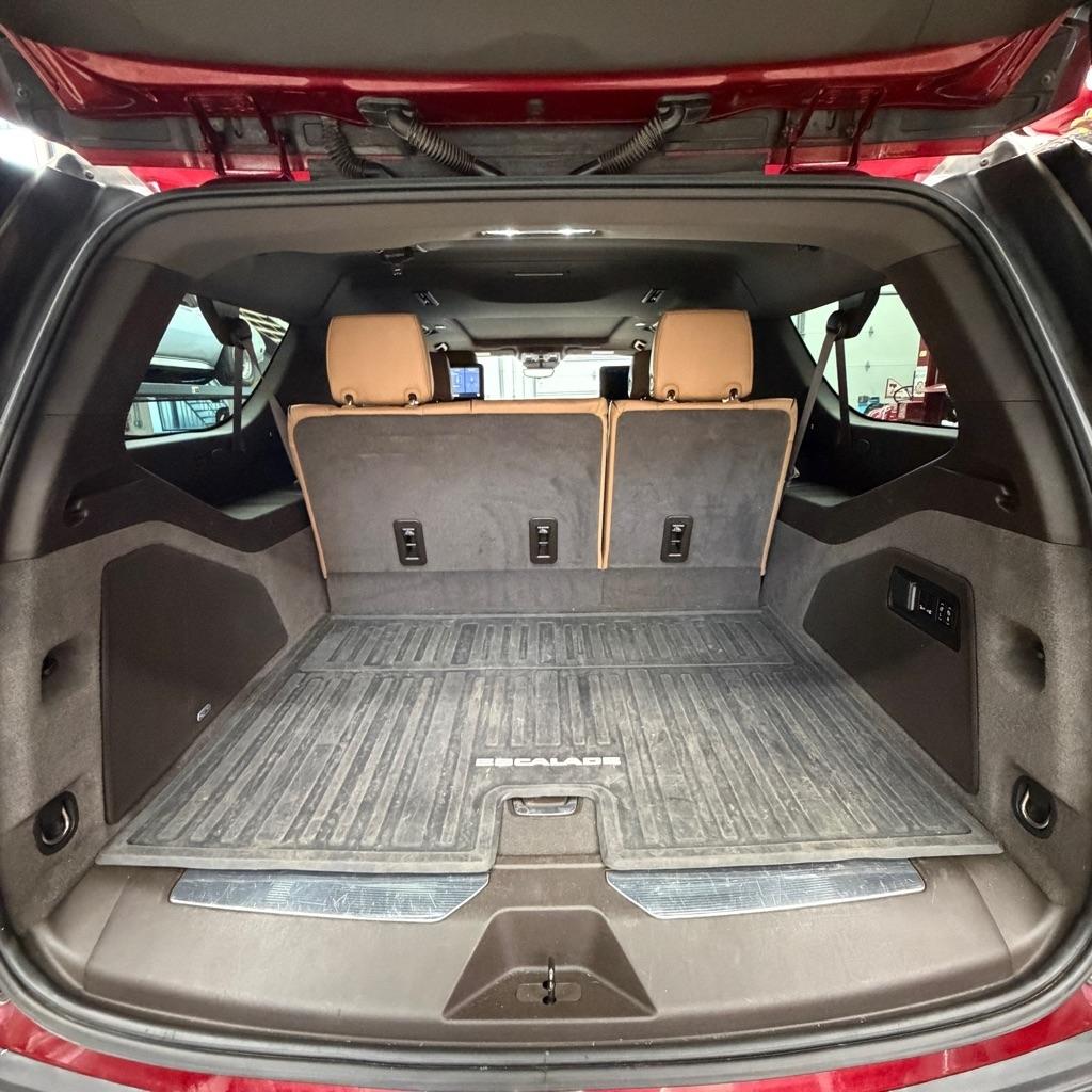 Cadillac Escalade ESV 4WD 4dr Premium Luxury 2021