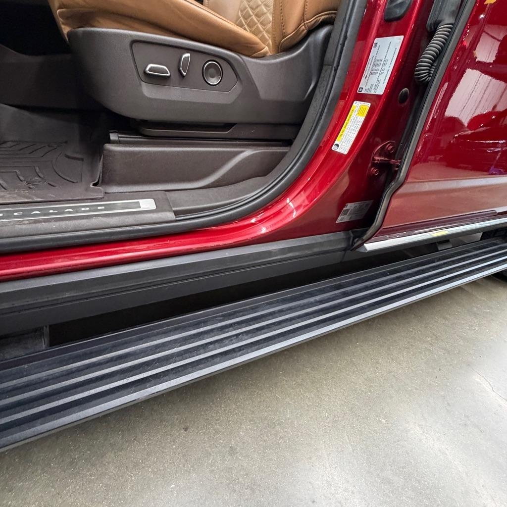 Cadillac Escalade ESV 4WD 4dr Premium Luxury 2021