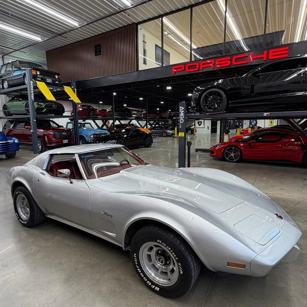 Chevrolet Corvette  1976
