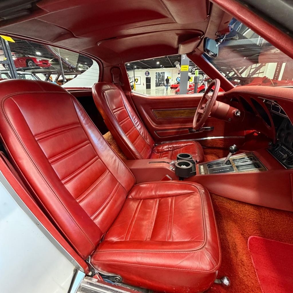 Chevrolet Corvette  1976