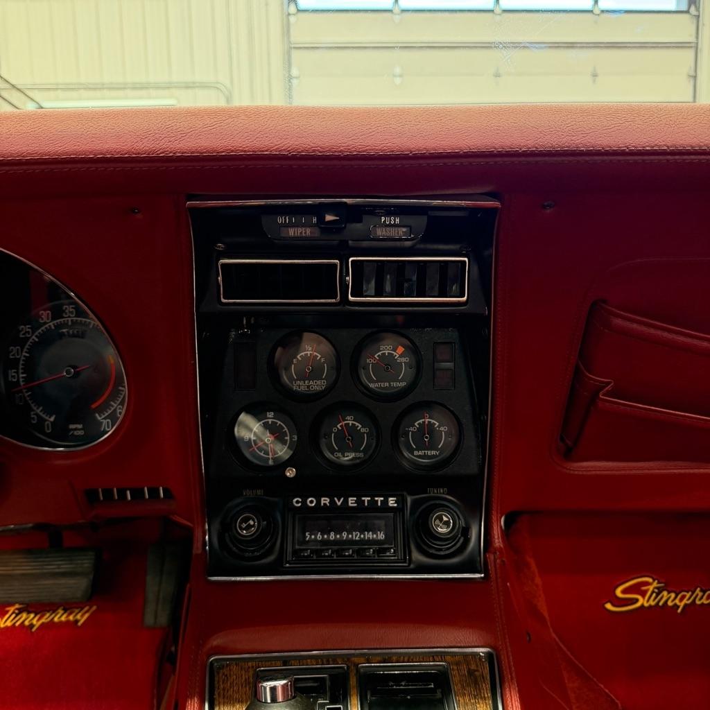 Chevrolet Corvette  1976