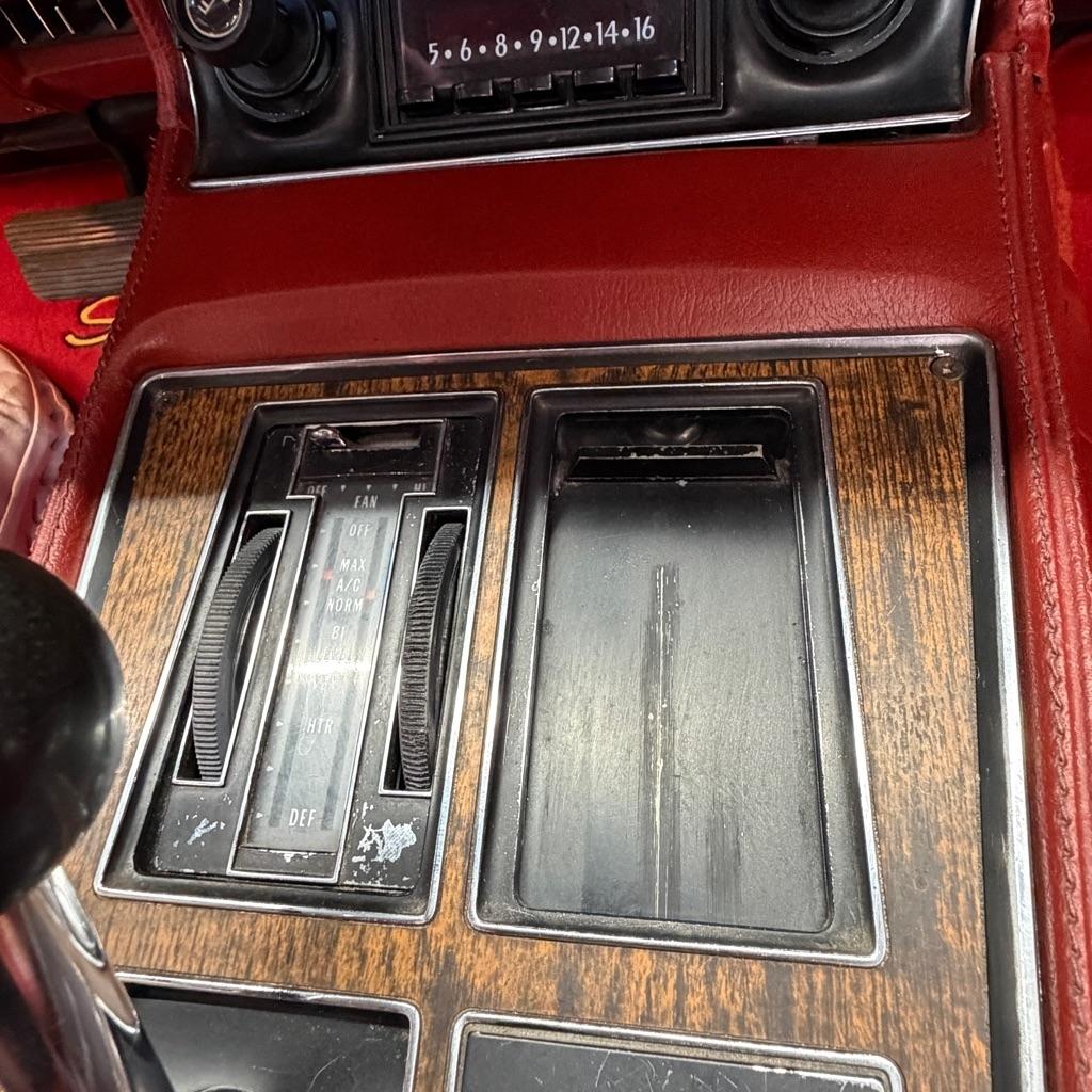 Chevrolet Corvette  1976