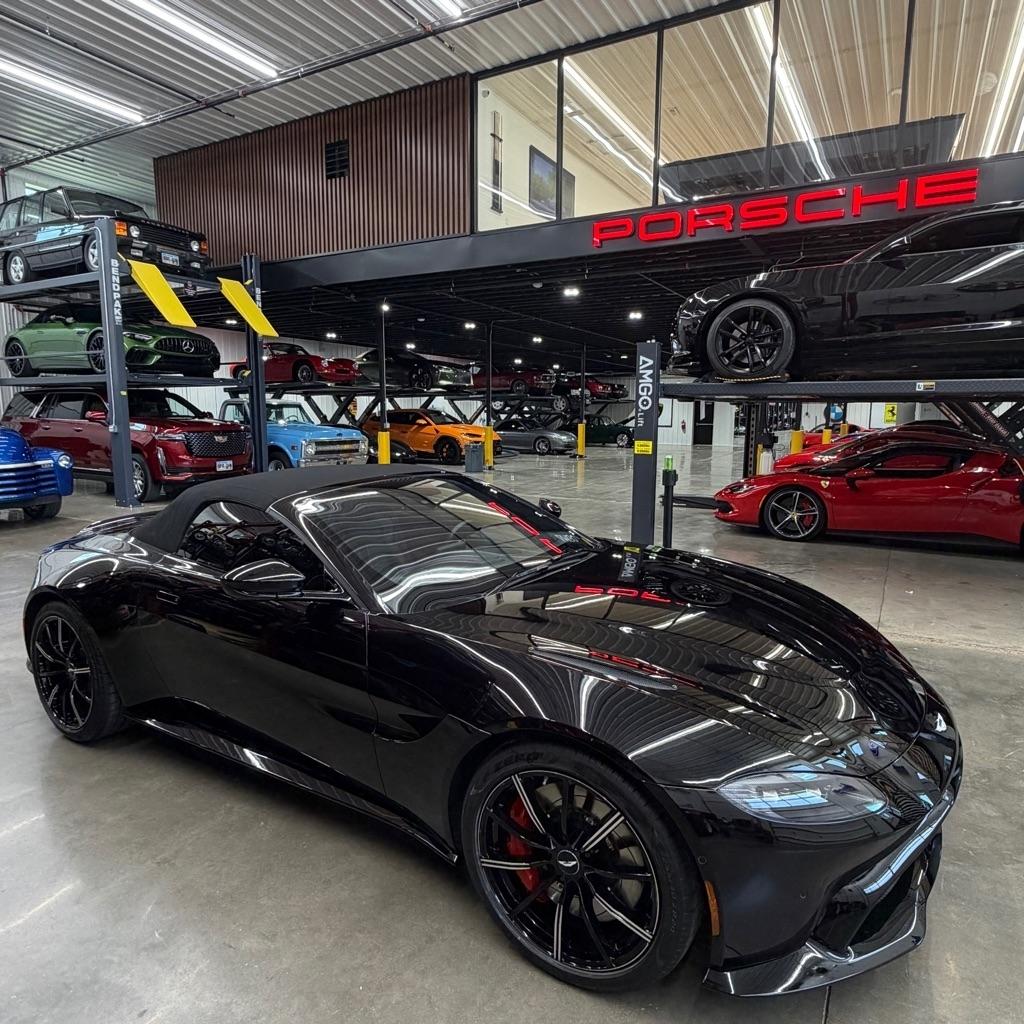 Aston Martin Vantage Roadster 2021