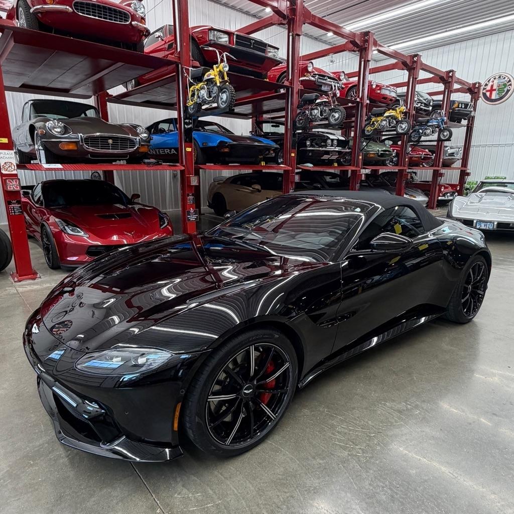 Aston Martin Vantage Roadster 2021