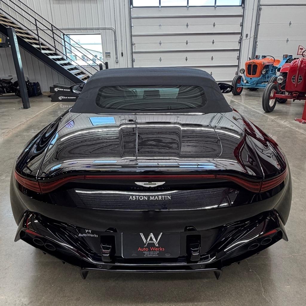 Aston Martin Vantage Roadster 2021