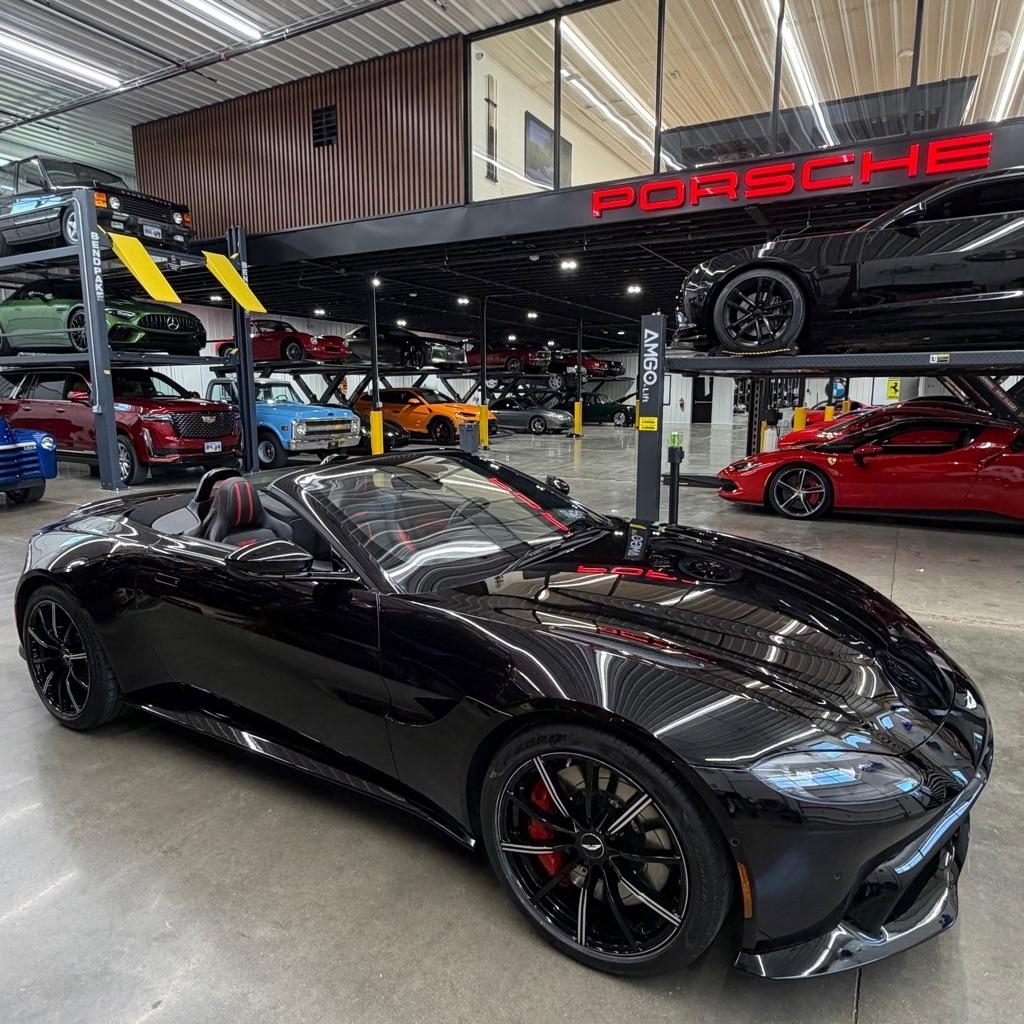 Aston Martin Vantage Roadster 2021