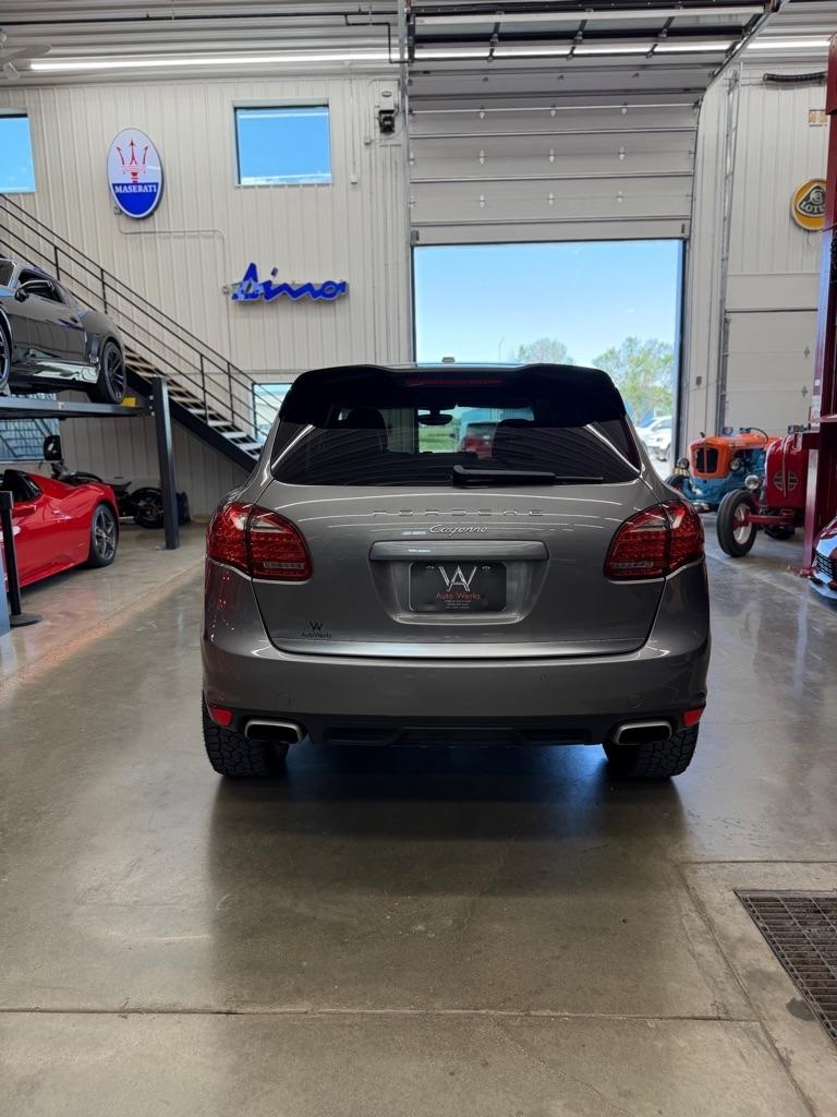 Porsche Cayenne AWD 4dr Manual 2013
