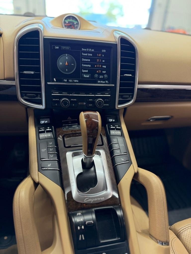 Porsche Cayenne AWD 4dr Manual 2013