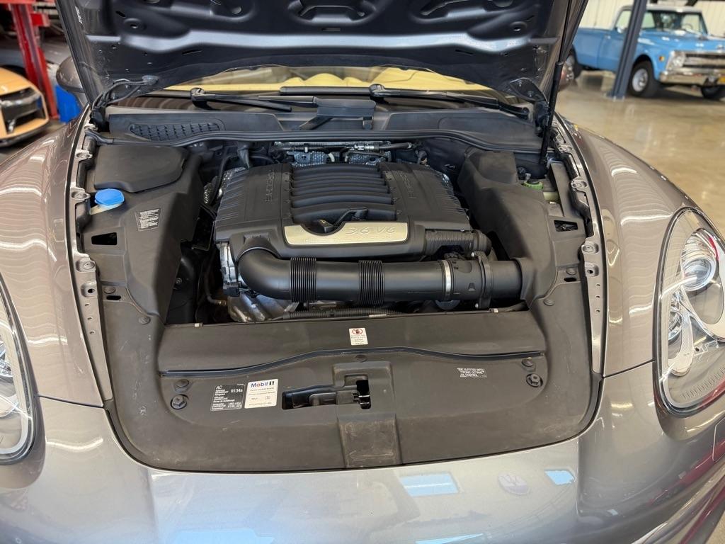 Porsche Cayenne AWD 4dr Manual 2013