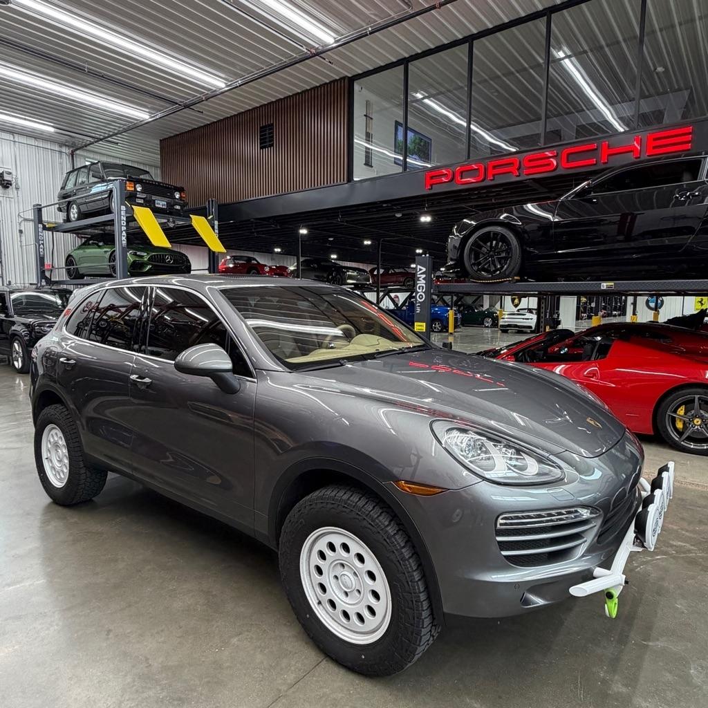2013 Porsche Cayenne AWD 4dr Manual