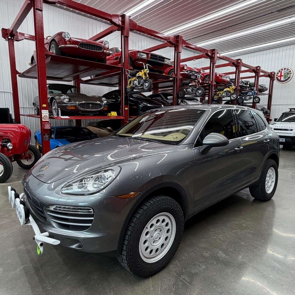 2013 Porsche Cayenne -'s photo