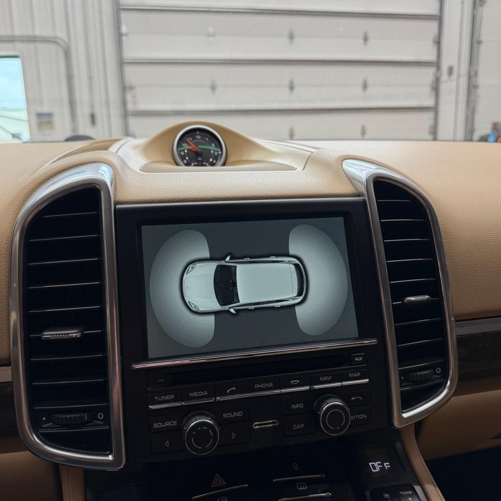 Porsche Cayenne AWD 4dr Manual 2013