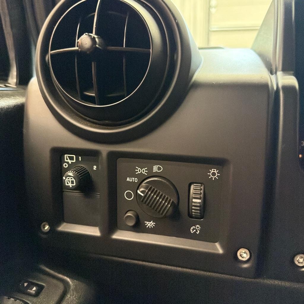 HUMMER H2 4dr Wgn 4WD SUV 2006