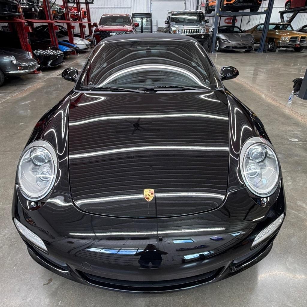 Porsche 911 2dr Cabriolet Carrera S 2011