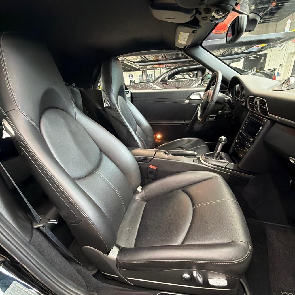 Porsche 911 2dr Cabriolet Carrera S 2011
