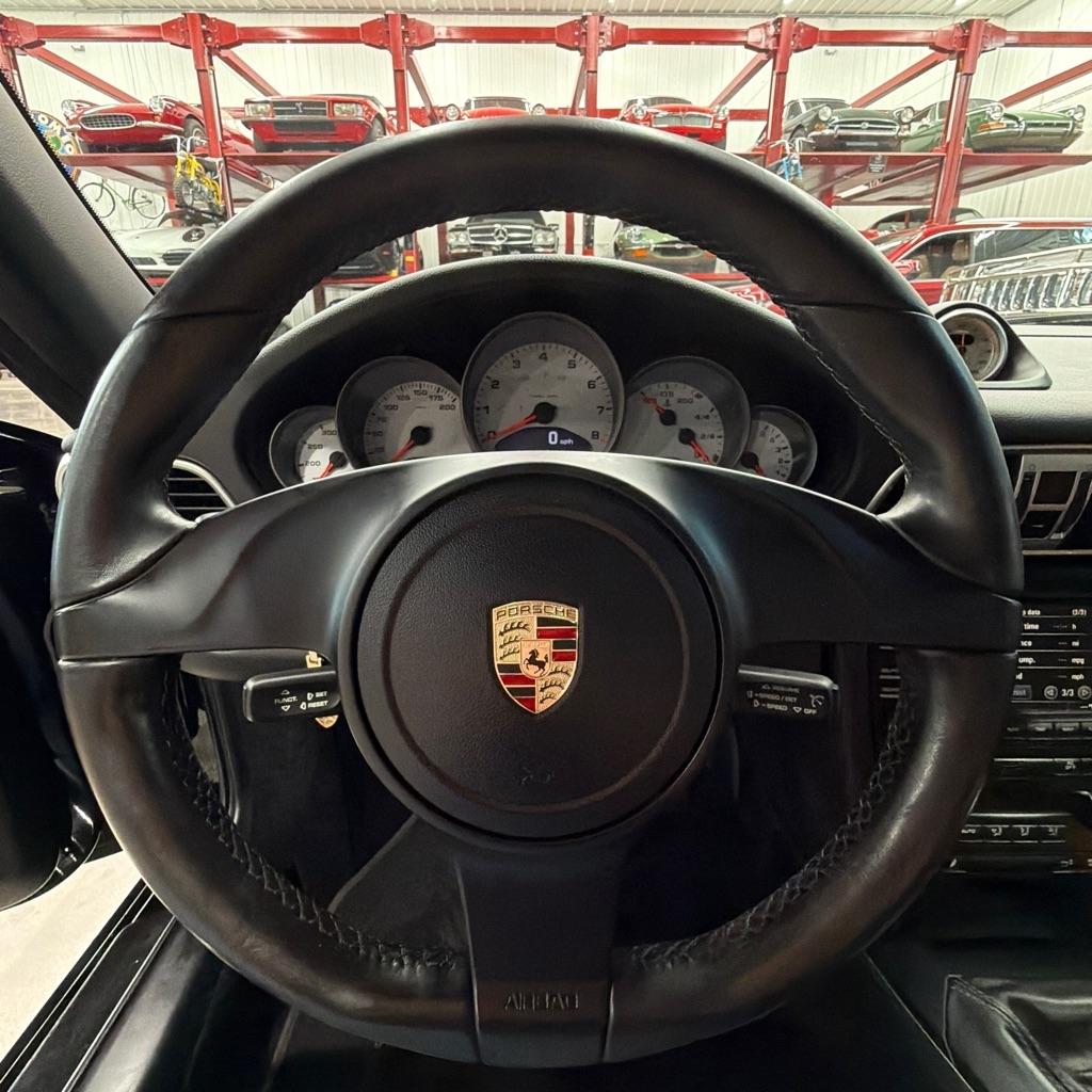 Porsche 911 2dr Cabriolet Carrera S 2011