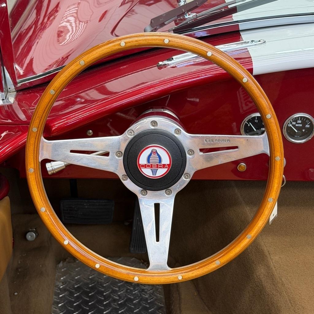 Cobra Replica Shelby  2002