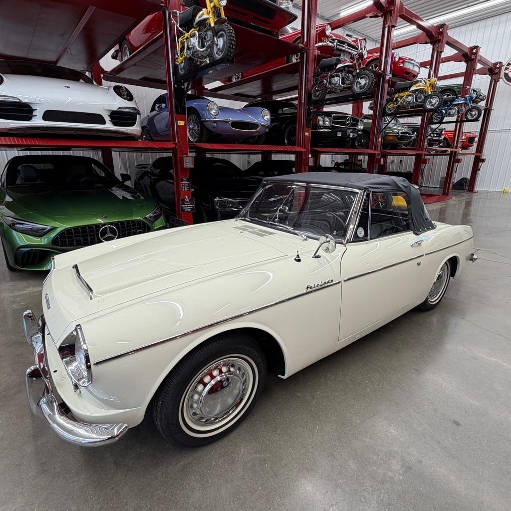 Datsun 2000  1964